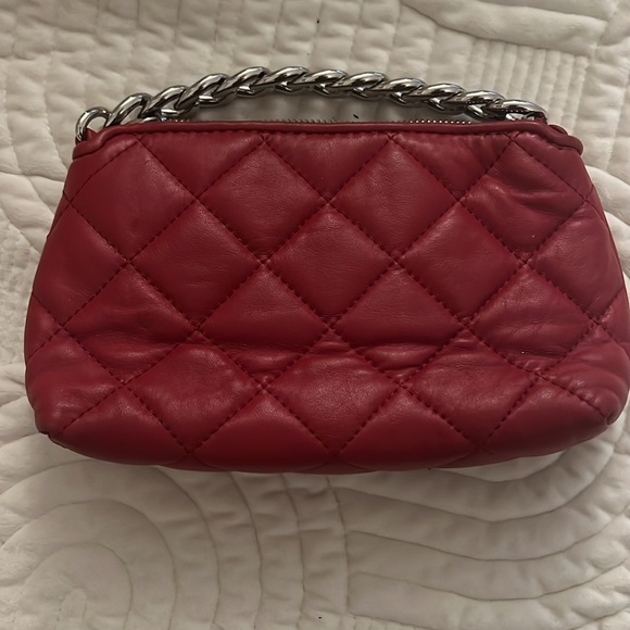 ORIGINAL Michael Kors Pouchette Wallet
Purses & Pouches red used once . - Picture 3 of 12